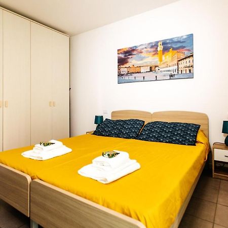 Ferienwohnung Casa R&R *10' A Piedi Da Piazza Del Campo*! Siena Exterior foto